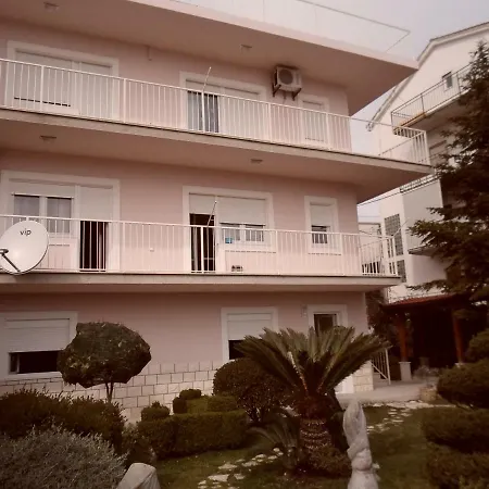 شقة Holiday 193244